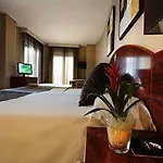 Hotell Torico Plaza