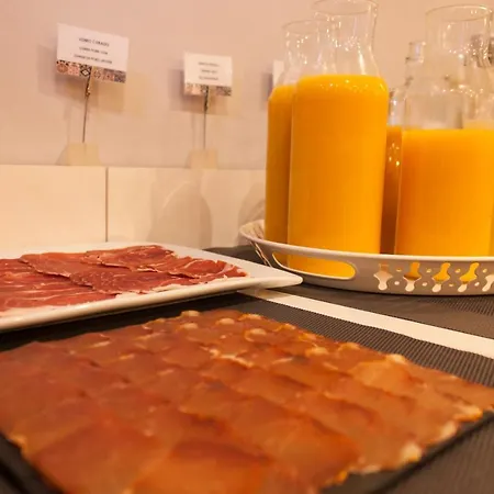 Отель Hotel Torico Plaza Теруэль
